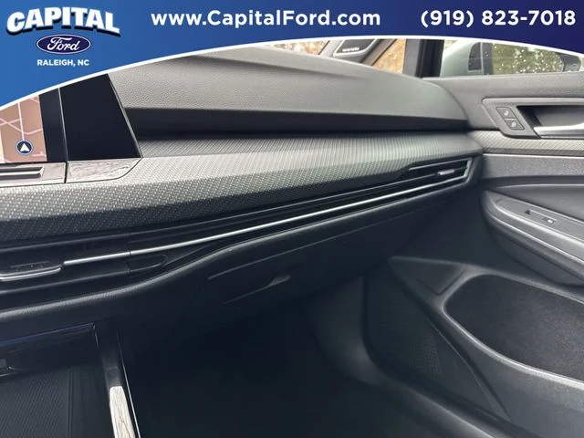 Used 2024 Black Volkswagen 2.0T image 27