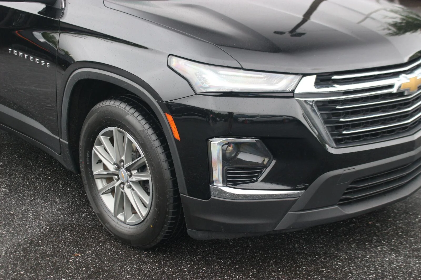Used 2023 Mosaic Black Metallic Chevrolet LT Cloth image 9