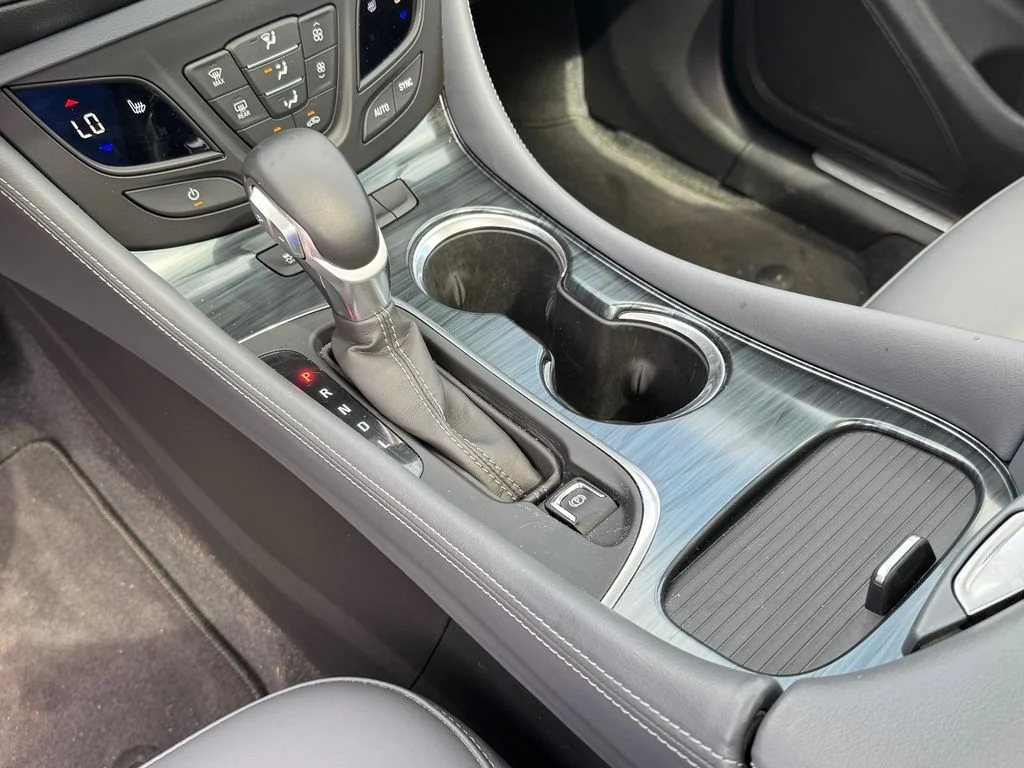 Used 2020 Gray Buick Essence image 21