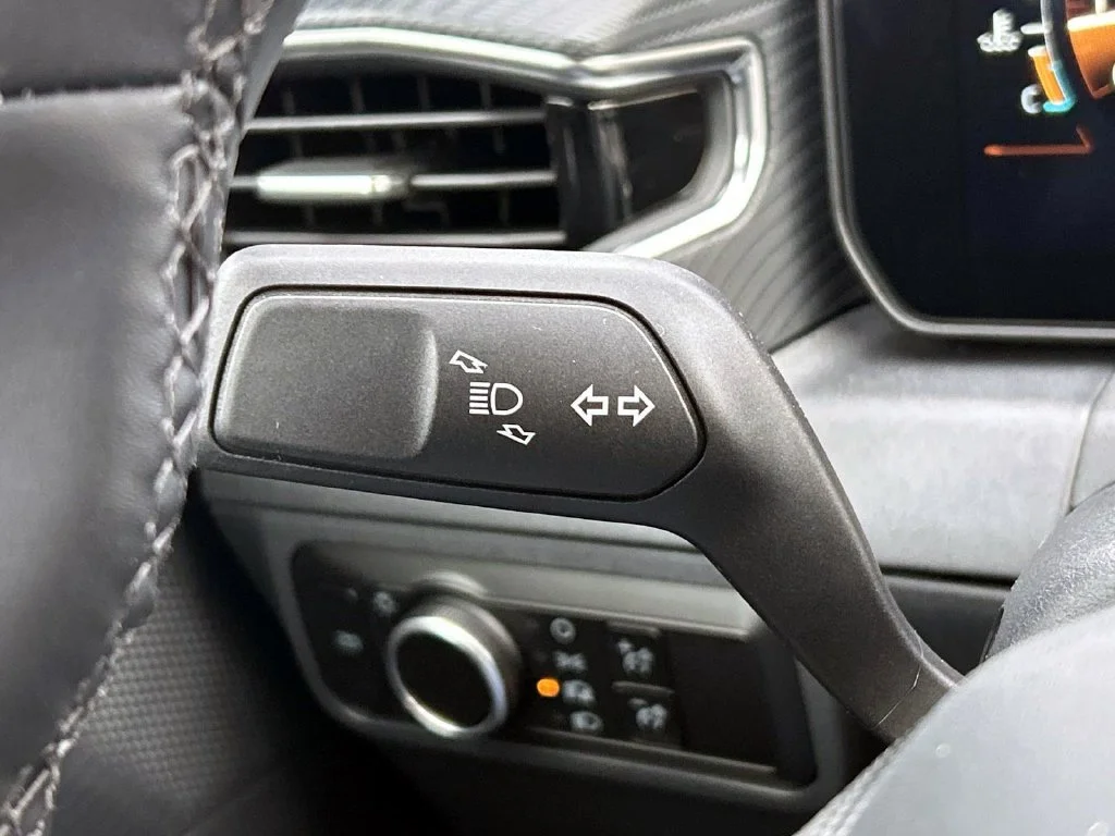 Used 2026 Gray Metallic Ford GT Premium image 30