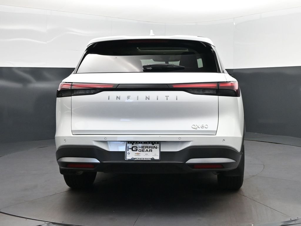 Certified Used 2026 White INFINITI PURE image 6