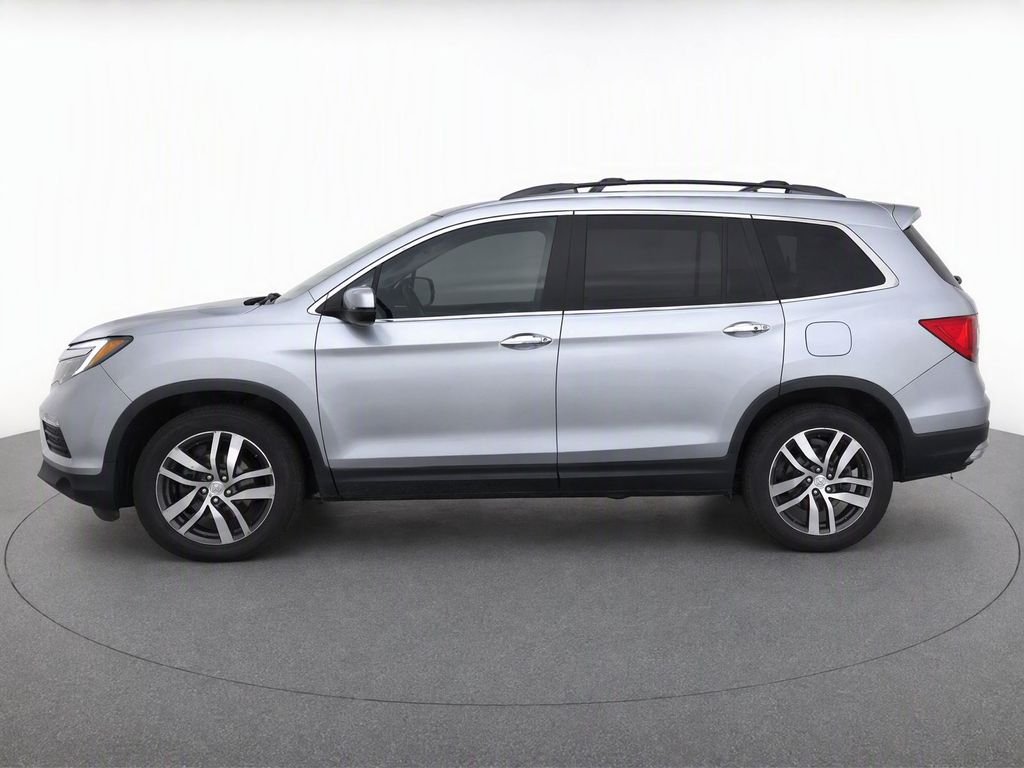 Used 2018 Silver Honda Touring image 6