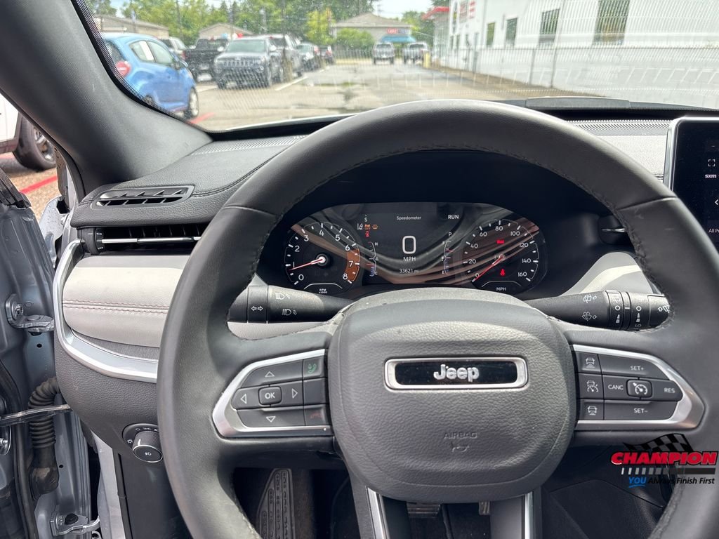 Used 2025 Silver Jeep Limited image 13