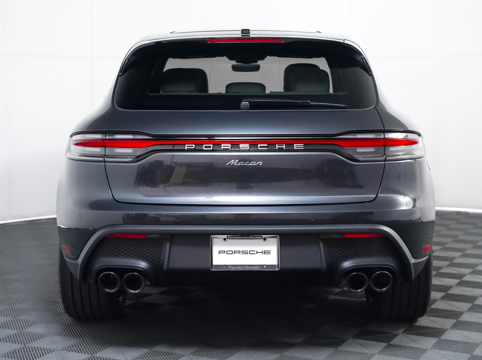 2026 Porsche Macan - Photo 11