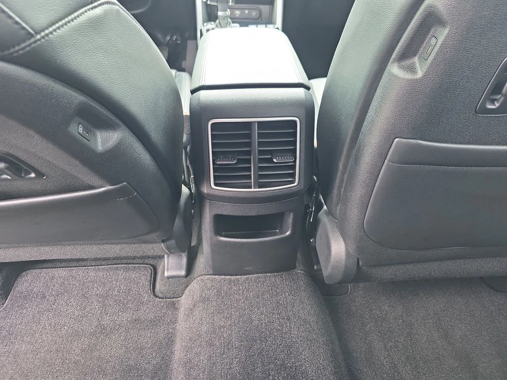 Used 2025 Black Kia EX image 32