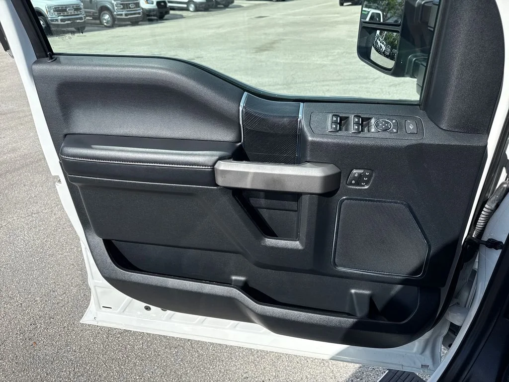 Used 2021 White Ford Platinum image 14