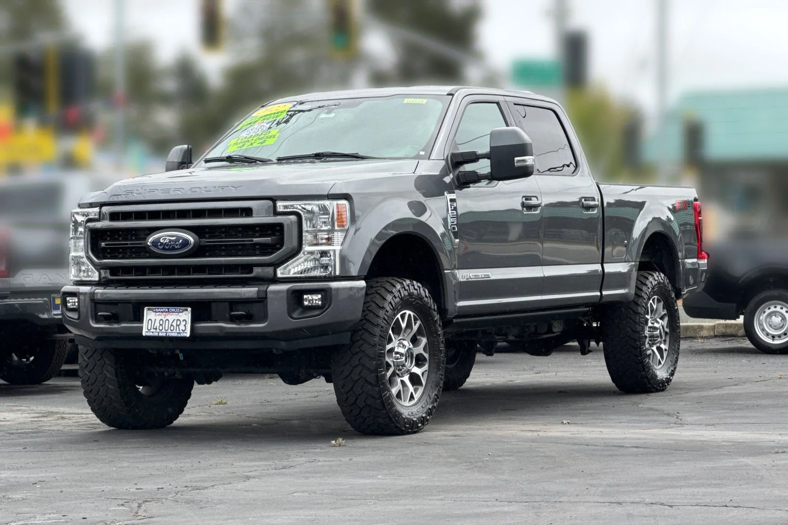 Used 2022 Gray Metallic Ford Lariat image 34