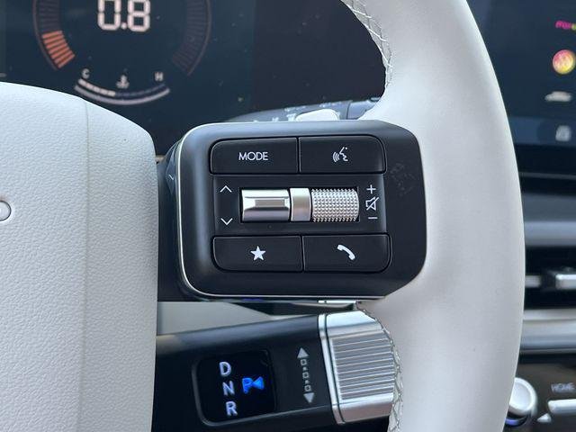 New 2026 White Hyundai SE FWD image 19