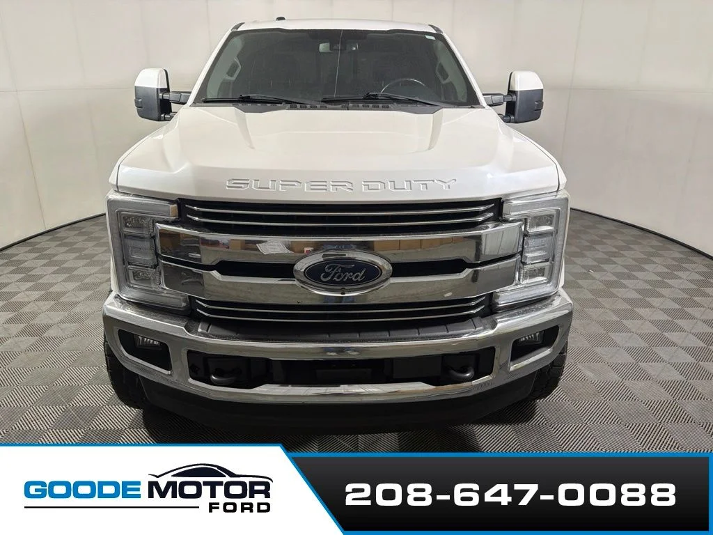 Certified Used 2017 White Platinum Clearcoat Metallic Ford Lariat image 3