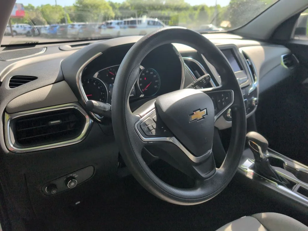 Used 2023 White Chevrolet LS image 28