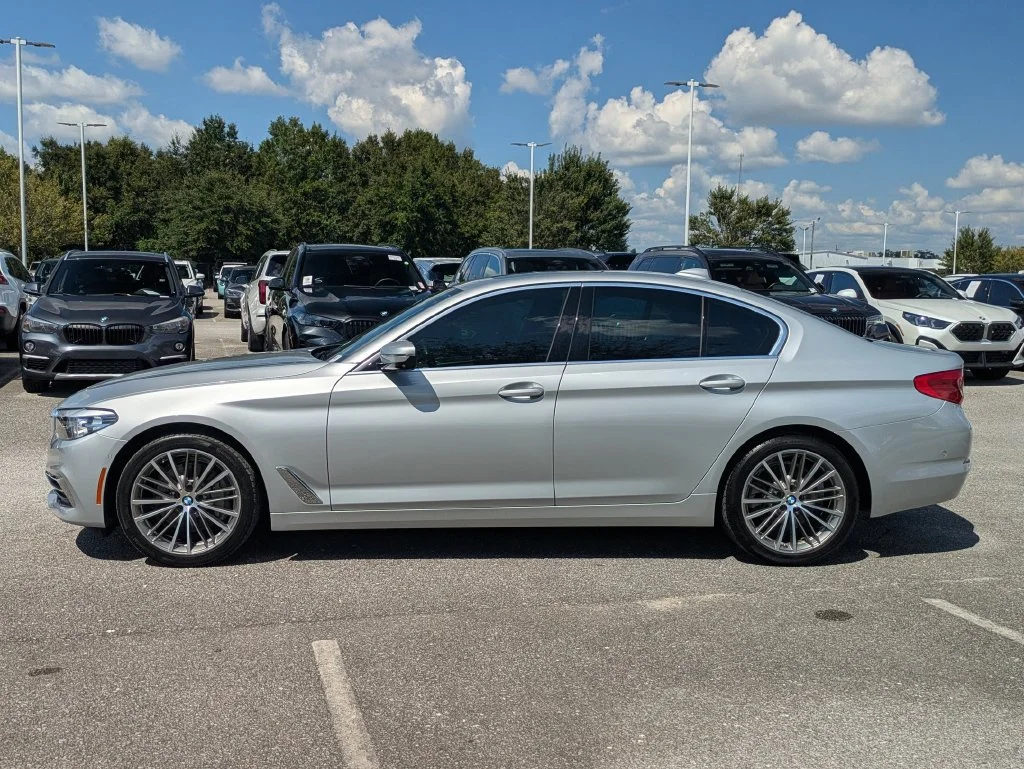 Used 2019 Silver BMW 530i image 2