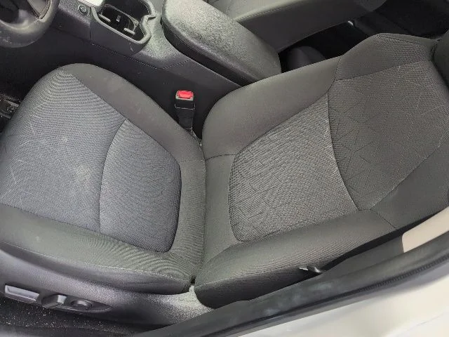 Used 2022 White Toyota XLE image 20