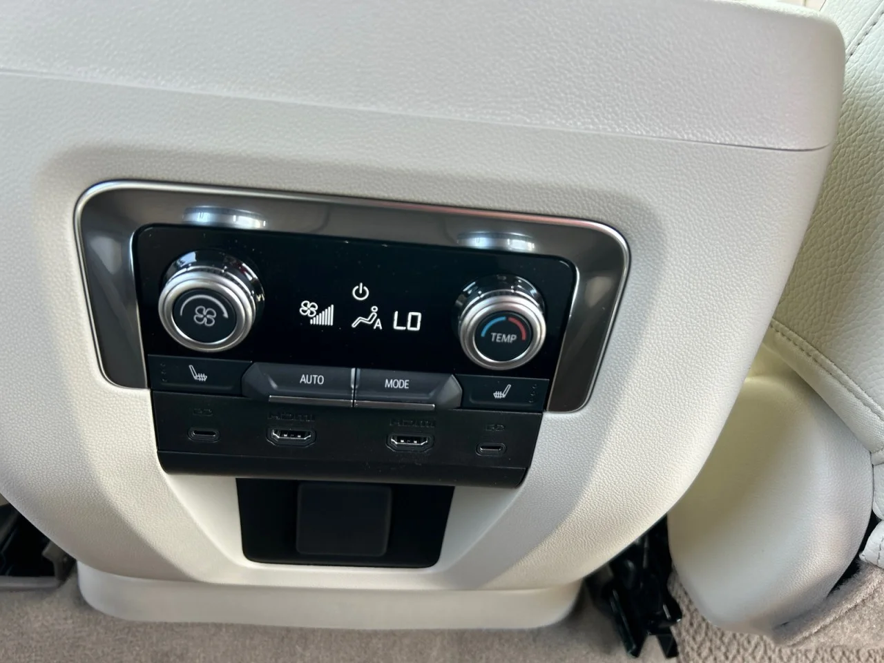 New 2026 Glacier White Tricoat GMC Denali image 22