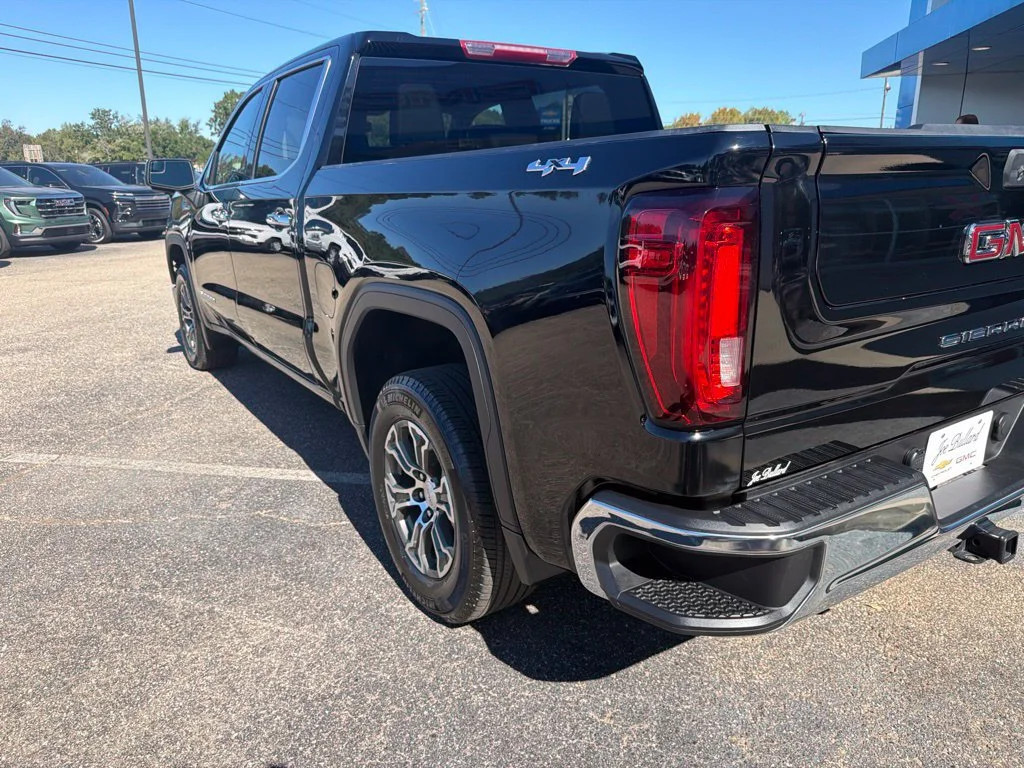 Used 2026 Onyx Black GMC SLT image 3
