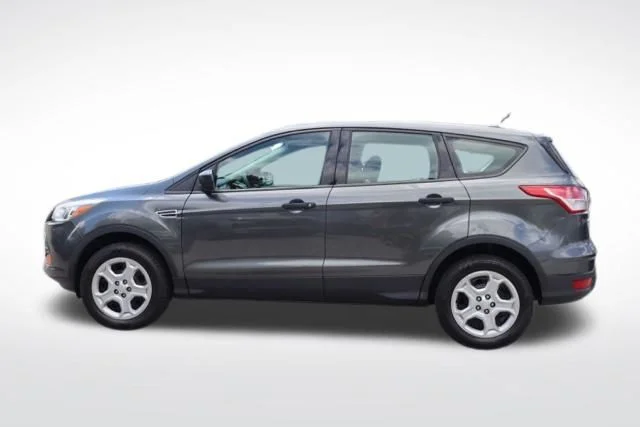 Used 2015  Ford S image 6