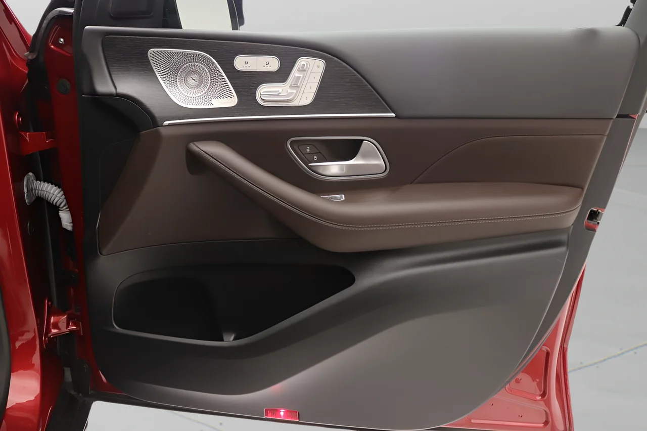 Certified Used 2023 Red Mercedes-Benz 450 4MATIC® AMG® Line Pkg image 21