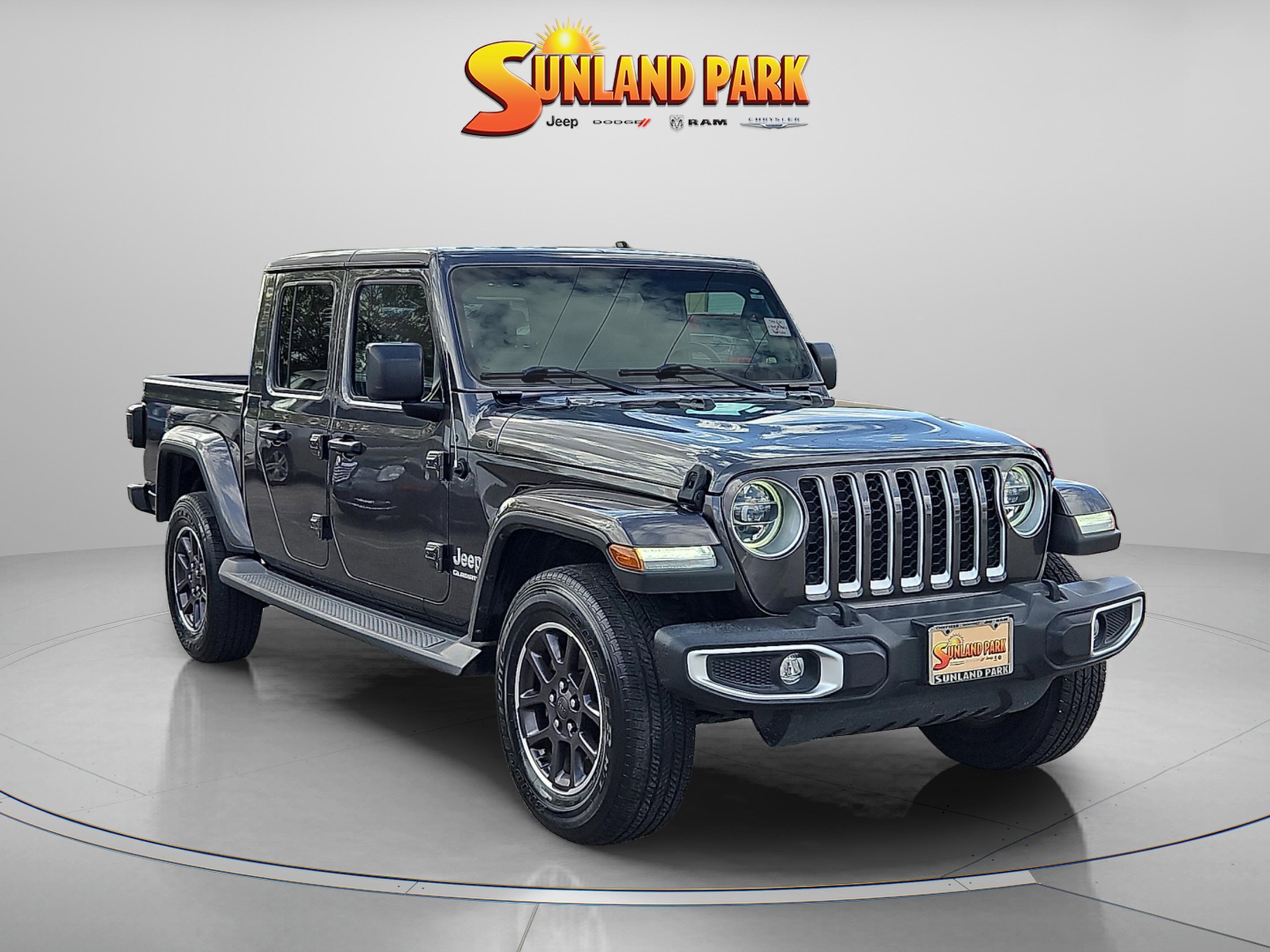 2021 Jeep Gladiator Overland's photo