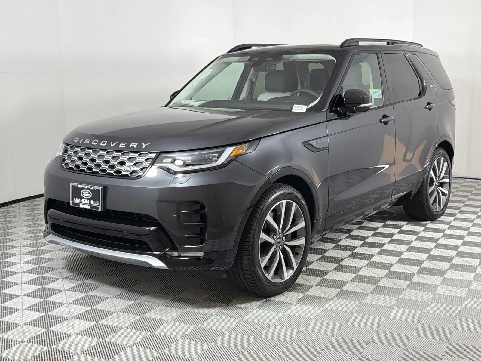 2026 Land Rover Discovery
