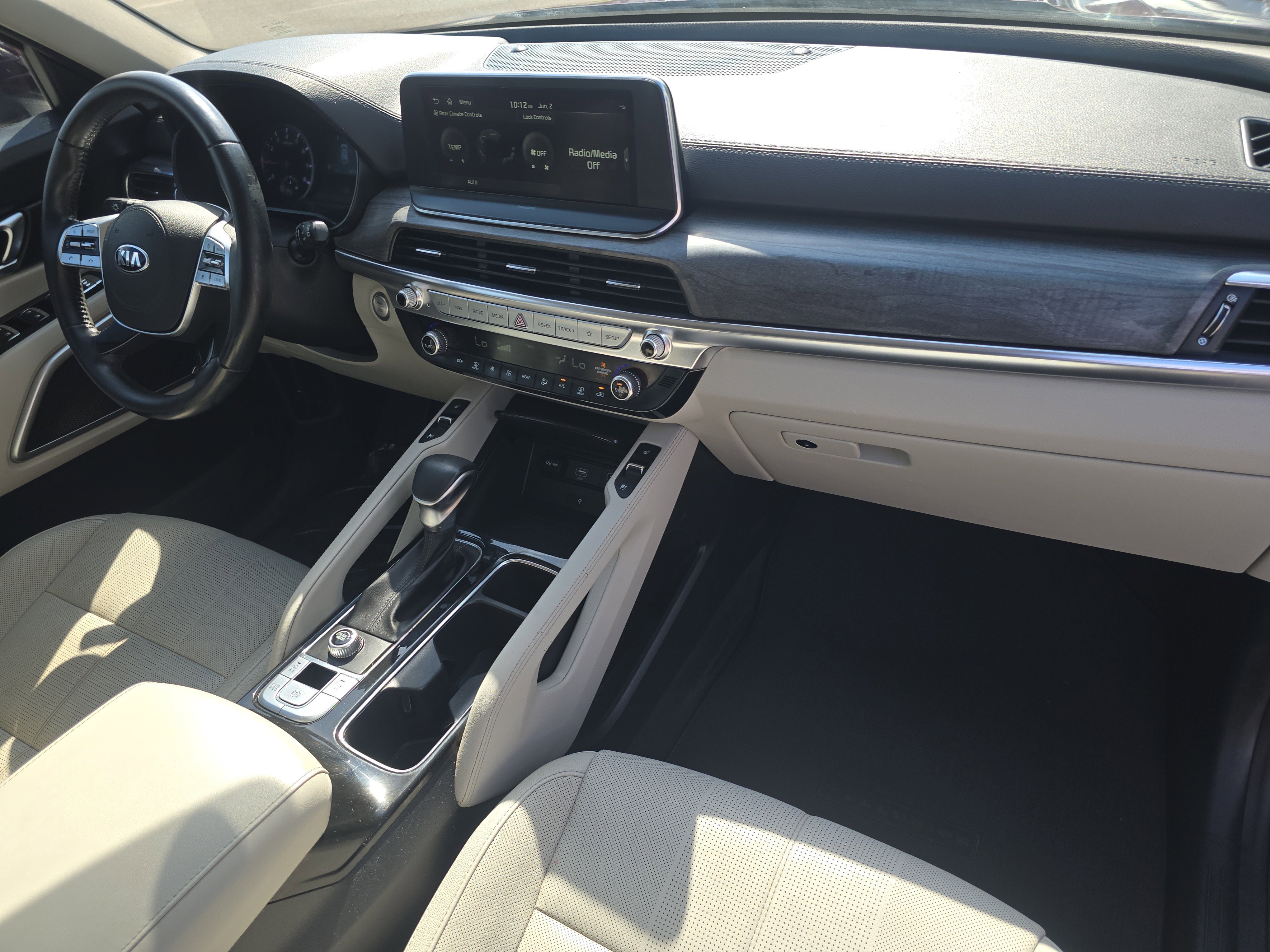 Used 2020 Sangria Kia EX image 12