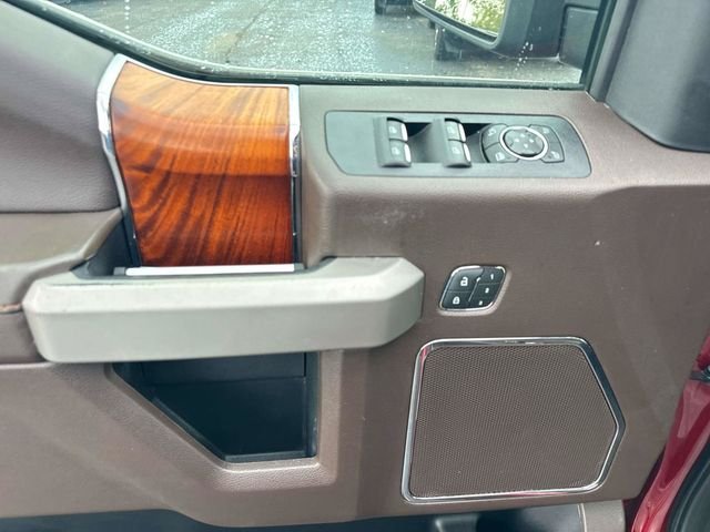 Used 2019 Red Ford King Ranch image 22