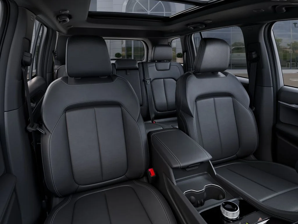 New 2026 Bright White Clear-Coat Exterior Paint Jeep Limited image 16