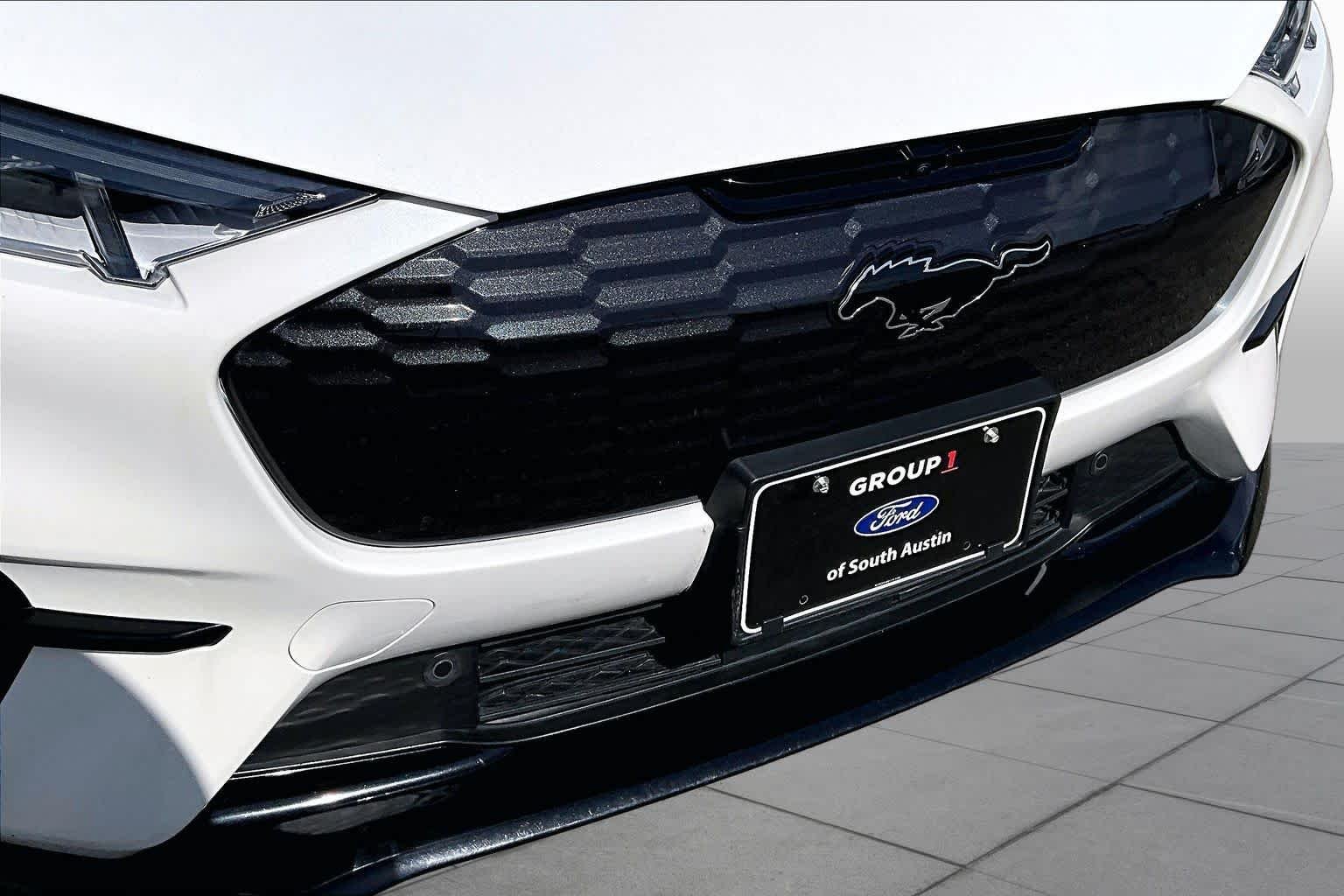 Used 2023 Star White Metallic Tri-Coat Ford GT image 29