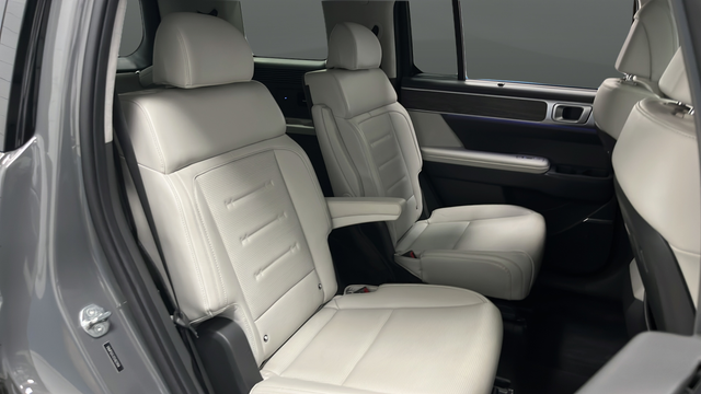 Used 2025 Hampton Gray Hyundai Calligraphy image 25