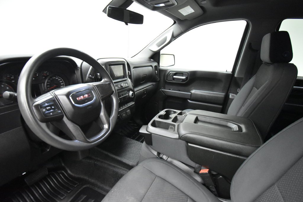 Used 2019 White GMC Base image 7