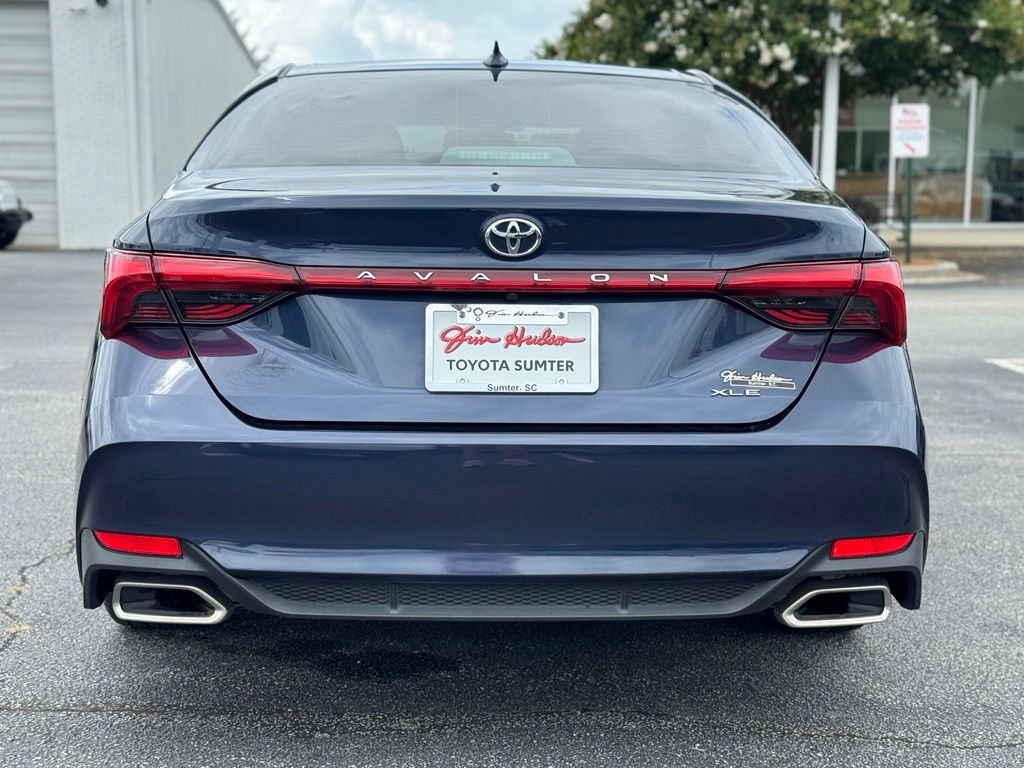 Used 2019 Beige Toyota XLE image 9