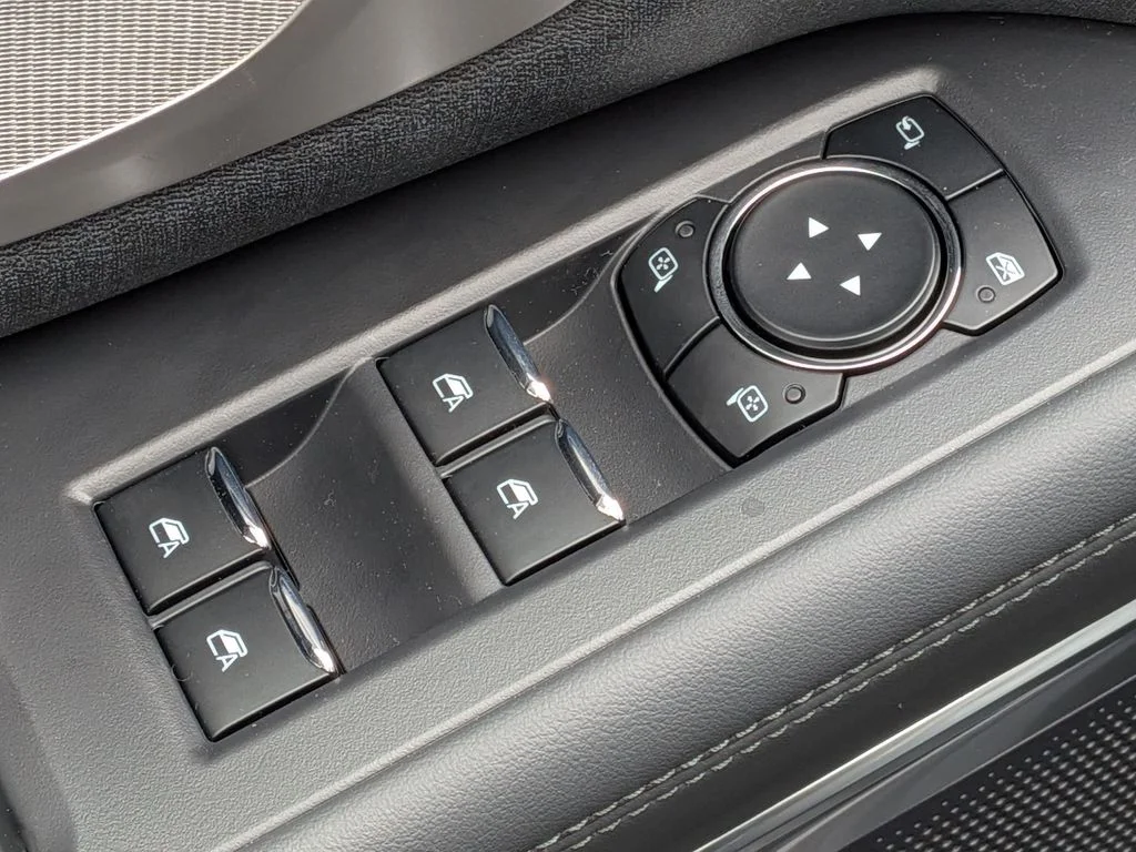 New 2026 Agate Black Metallic Ford MAX Active image 25