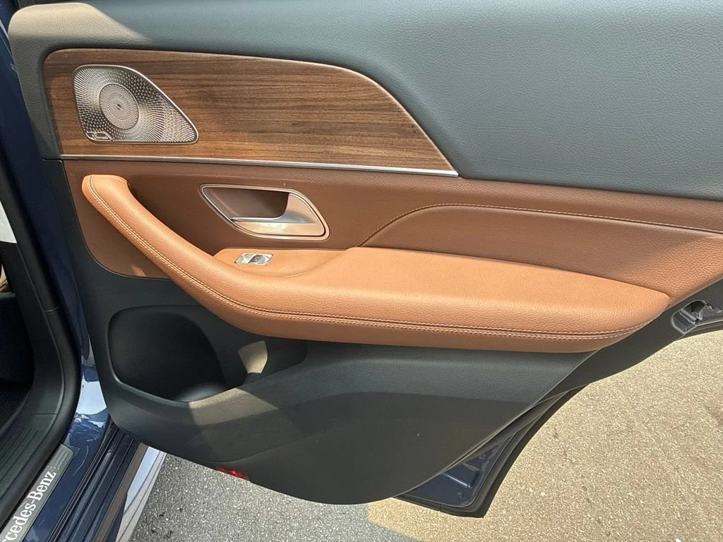 New 2026 Twilight Blue Metallic Mercedes-Benz GLE 450 image 21