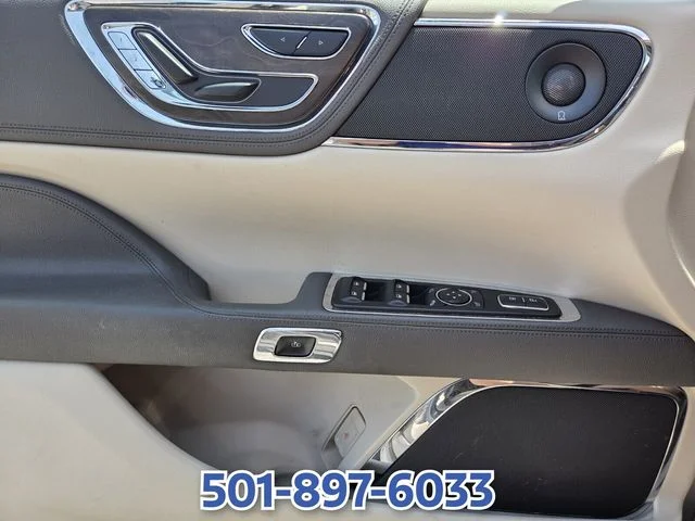 Used 2020 Brown Lincoln Standard image 26