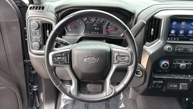 Used 2019 Gray Chevrolet RST image 11
