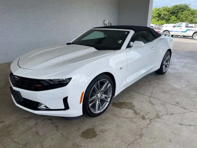 Used 2020 White Chevrolet 2LT image 2