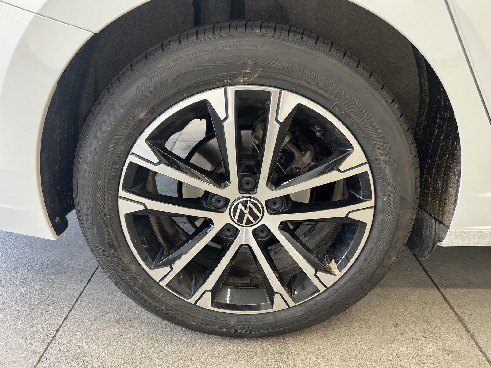 2024 Volkswagen Jetta Sport - Photo 9