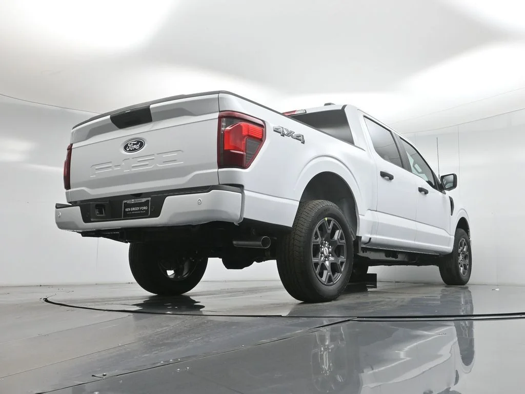 New 2026 Oxford White Ford STX image 46