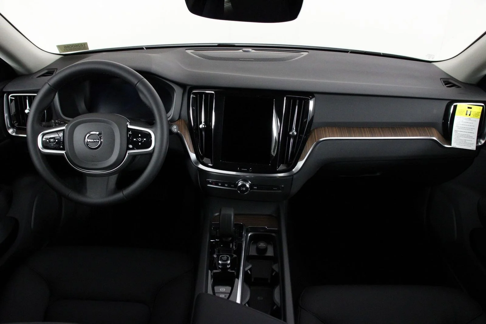 2026 Volvo V60 Cross Country Plus - Photo 5