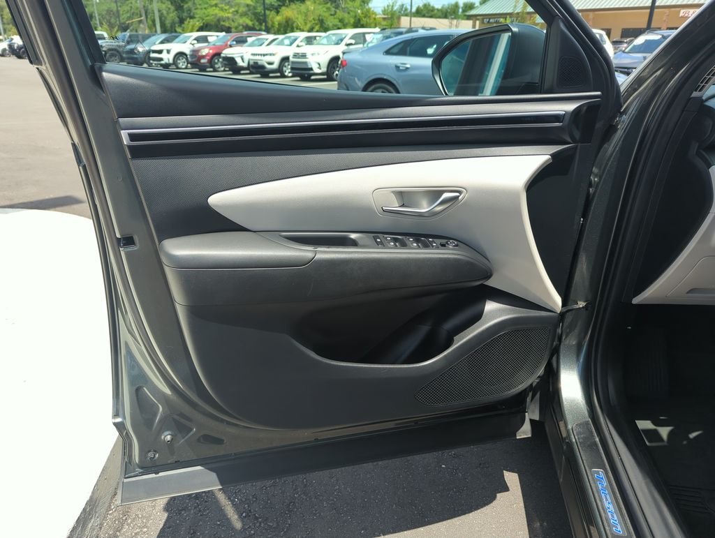 Used 2022 Gray Hyundai SEL image 18