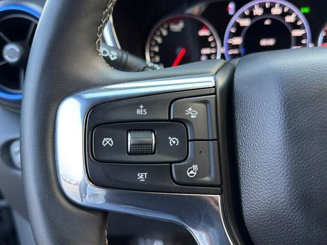Used 2023 Gray Chevrolet RS image 22