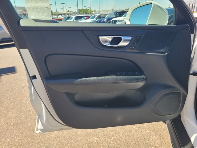 Used 2020 White Volvo T5 image 18
