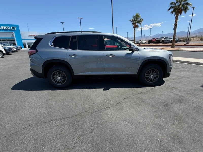New 2026 Sterling Metallic GMC Elevation image 2