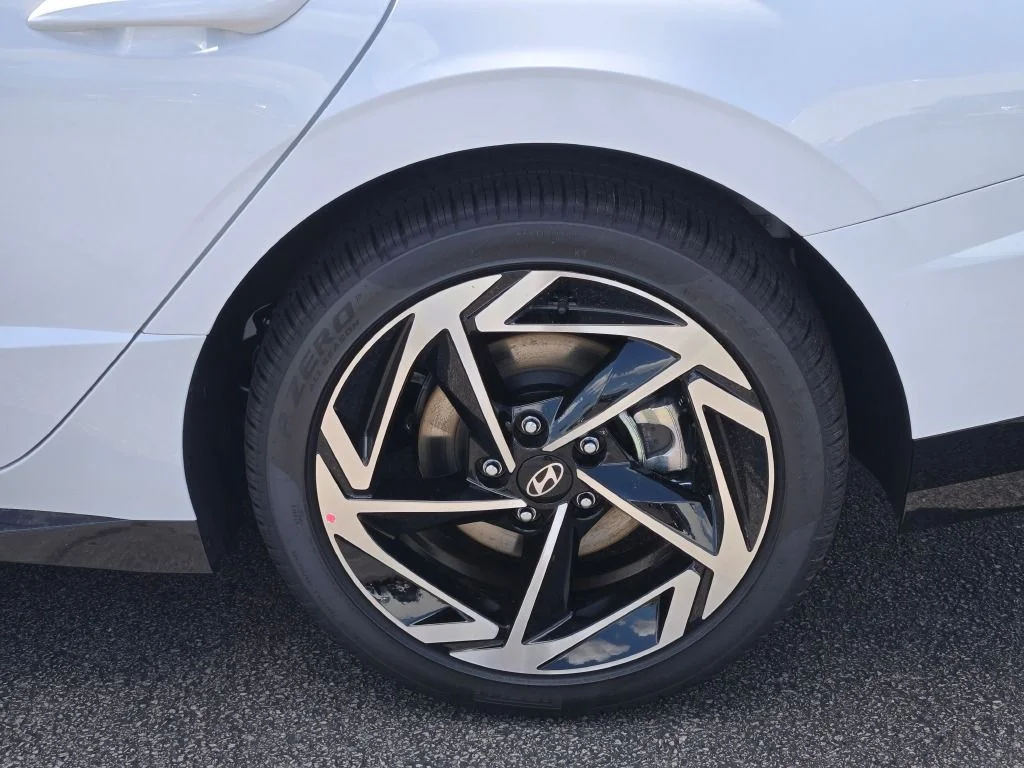 New 2026 White Hyundai SEL Sport image 14