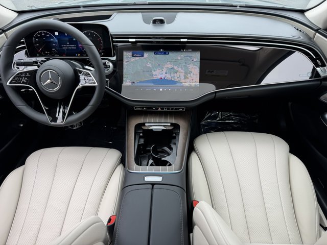New 2027 Verde Silver Metallic Mercedes-Benz E 350 image 5