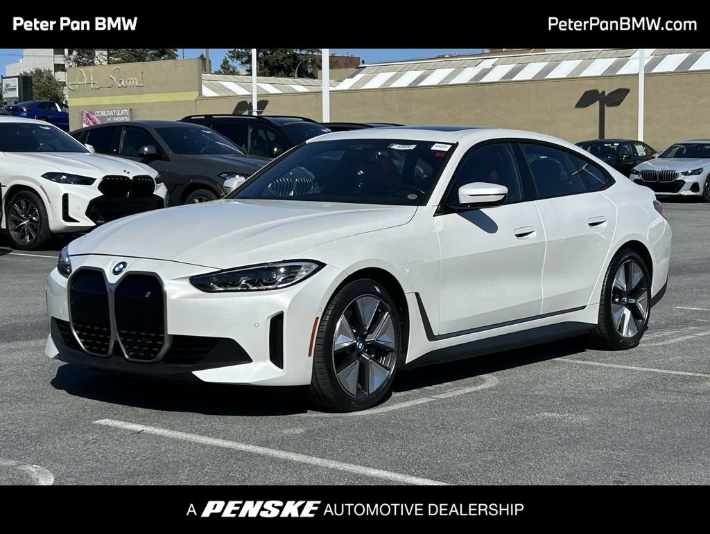 2023 BMW i4 eDrive35's photo