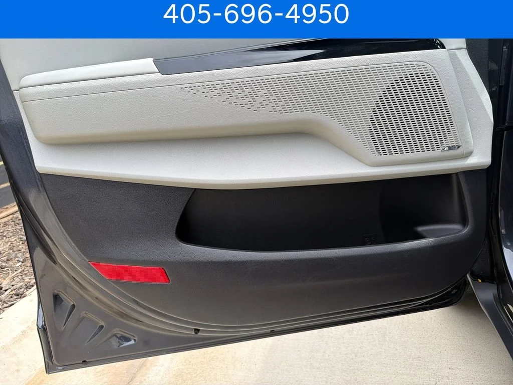 Pre-Owned 2022 Kia Carnival SX Prestige