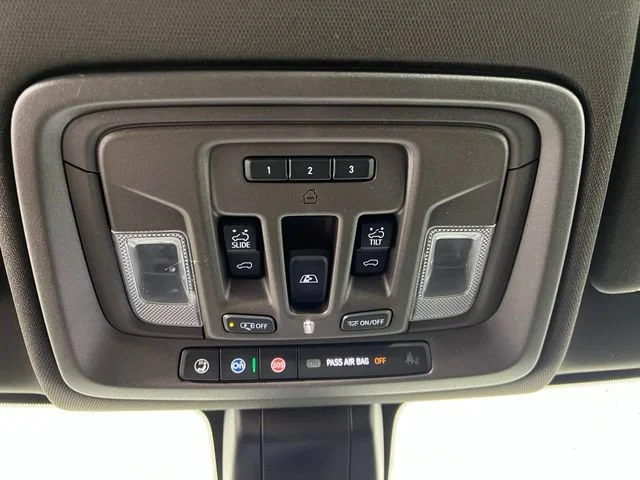 Used 2023 Summit White GMC Denali DRW image 32