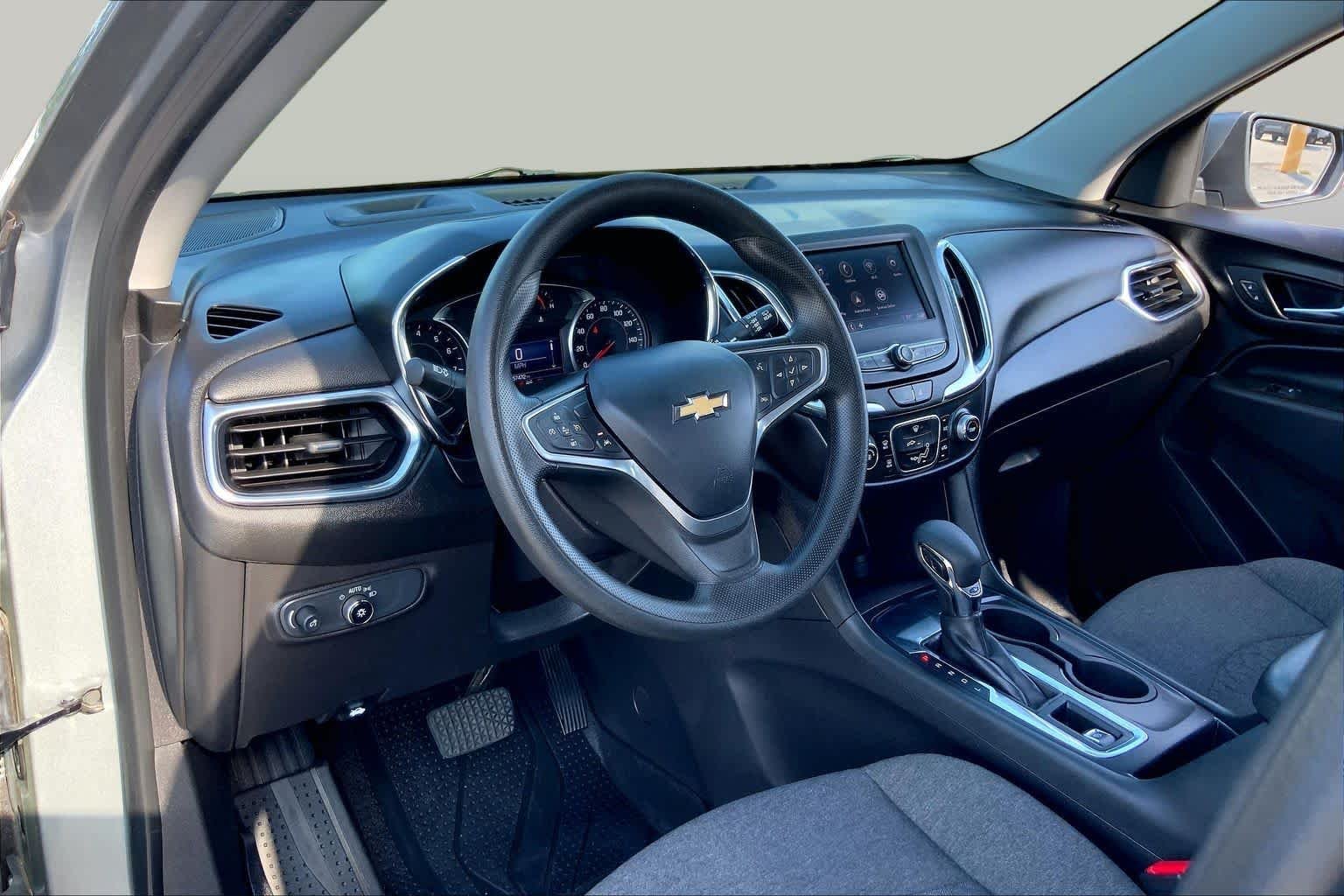 Used 2023 Sterling Gray Metallic Chevrolet LT image 17