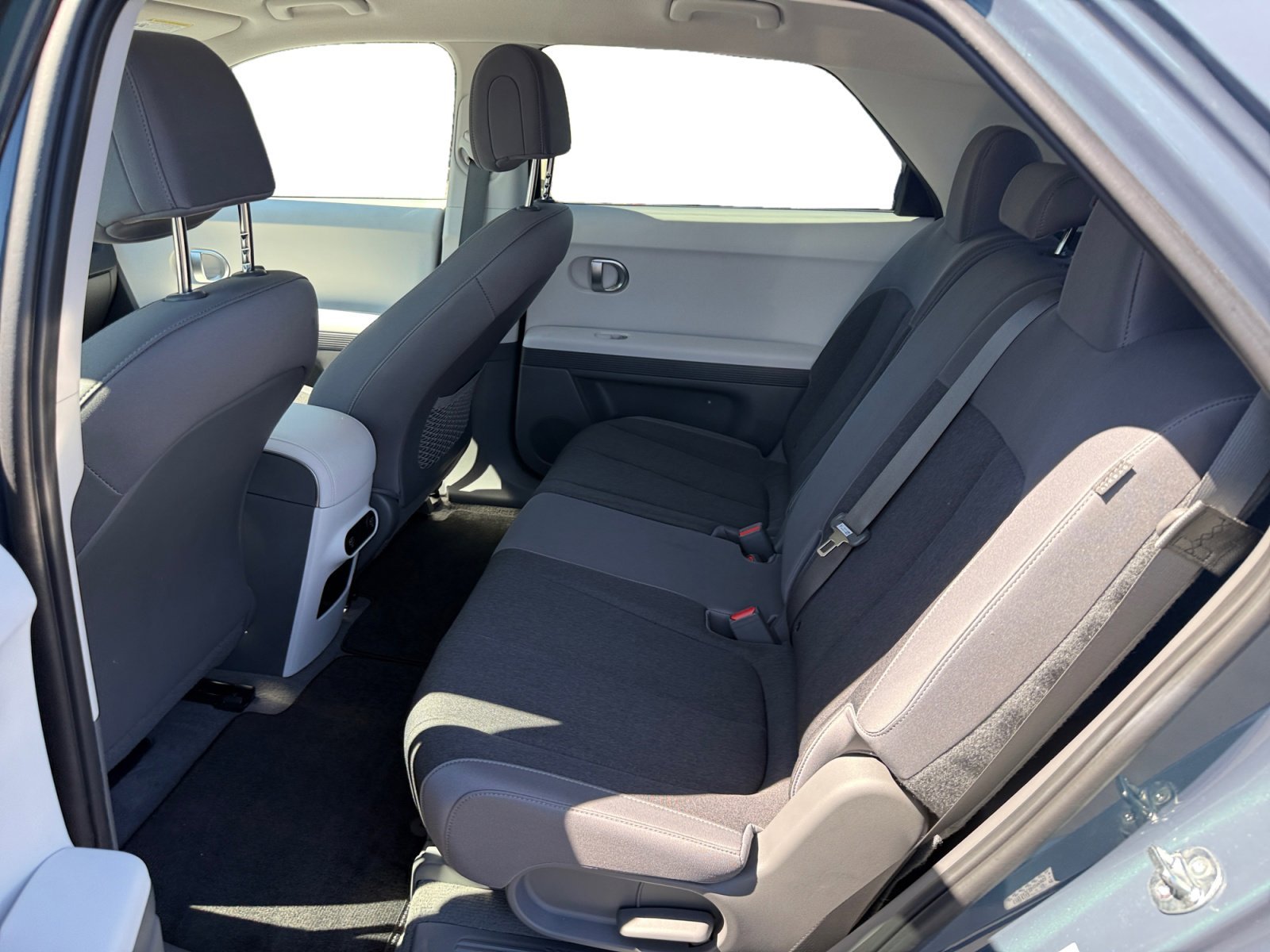 Certified Used 2024 Teal Hyundai SE image 16