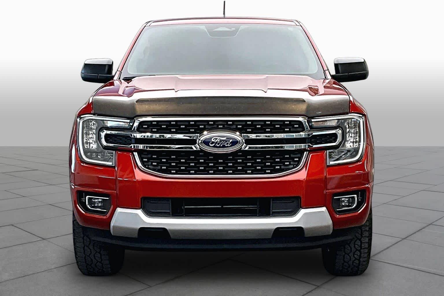 Used 2024 Hot Pepper Red Tinted Clearcoat Ford XLT image 5