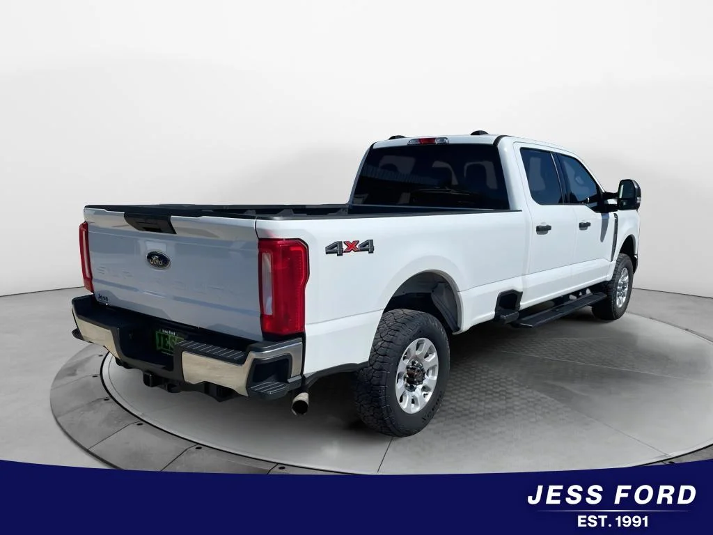 Used 2024 White Ford XLT image 6